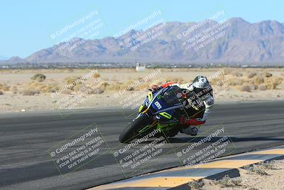 media/Jan-10-2025-CVMA Friday Practice (Fri) [[489e0da257]]/Group 4 and Trackday/Session 2 (Turn 4 Inside)/